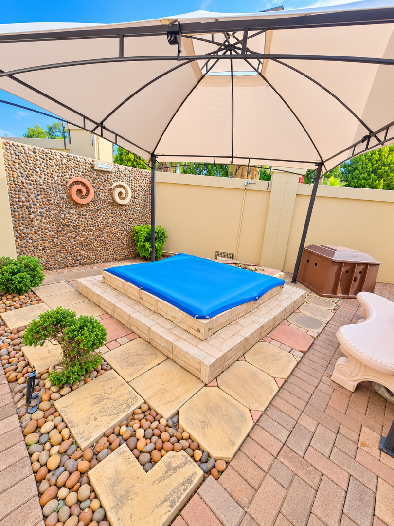 3 Bedroom Property for Sale in Flamwood North West